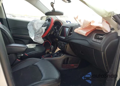 2021 Jeep Compass Trailhawk 4X4 from USA, damaged, VIN 3C4NJDDB9MT527131